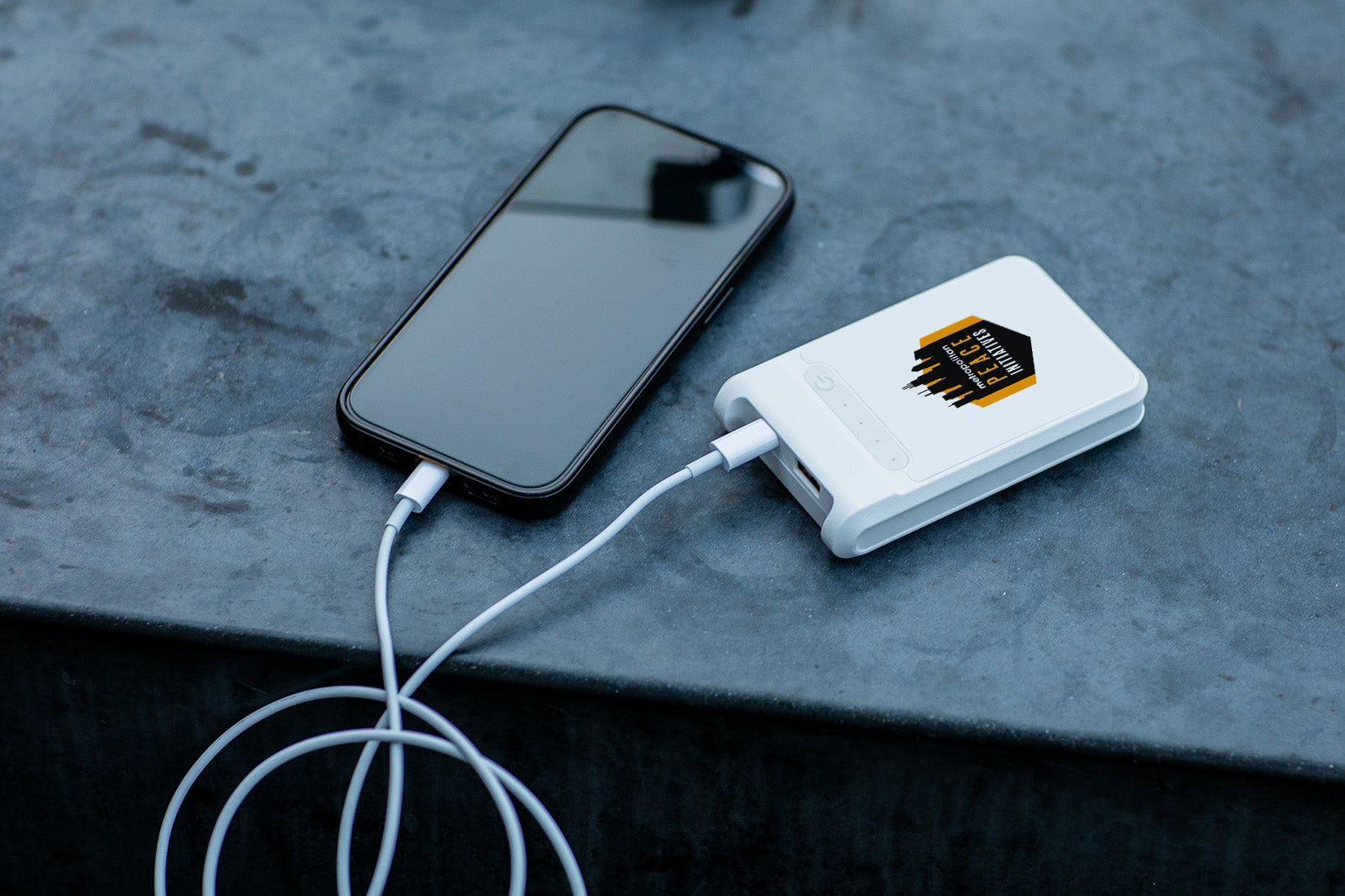 AMPX (6000mAh POWER BANK)